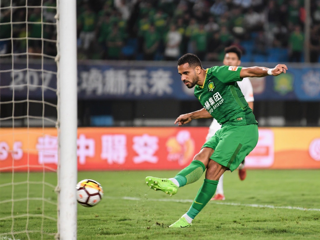 “尤文意甲12场1：0取胜，‘小胜之王’名副其实！”