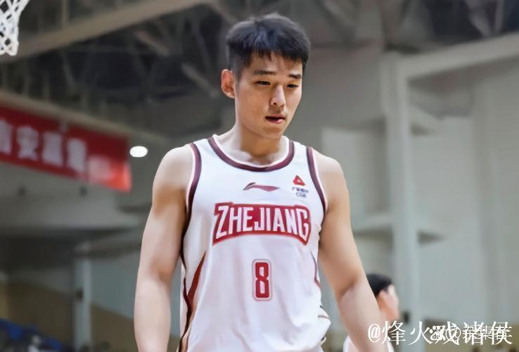 程帅澎15+10浙江6人上双大胜宁波 马奇32+8 程帅澎15+10浙江6人上双大胜宁波 马奇32+8