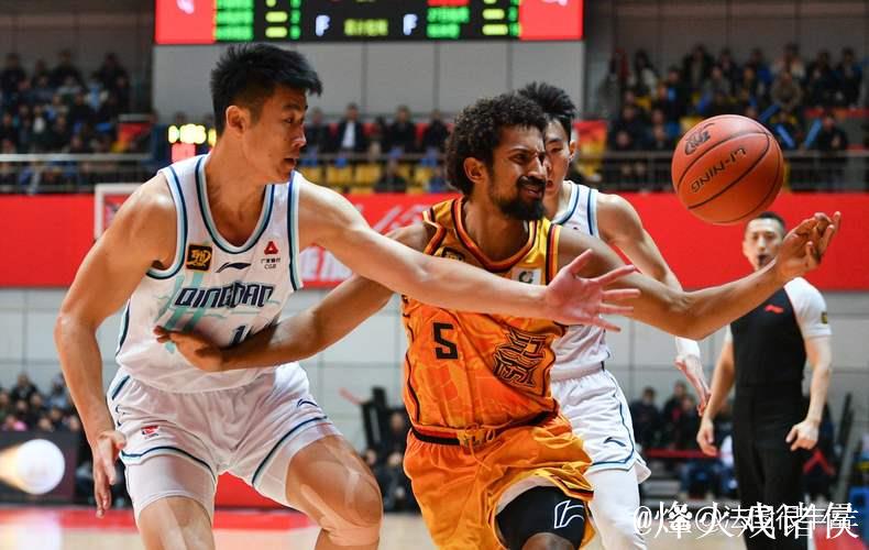 青岛男篮官宣签约外援乌莫贾-吉布森 青岛男篮官宣签约外援乌莫贾-吉布森